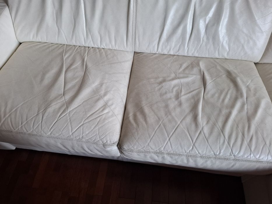 Naroznik z funkcja spania ze skory naturalnej