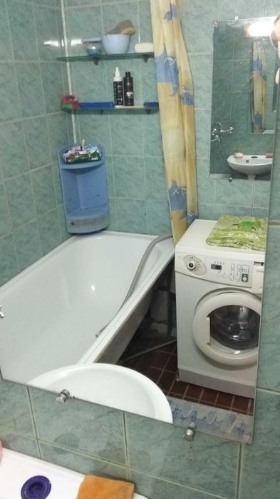 Продам 2-х комнатную квартиру на Лазурном