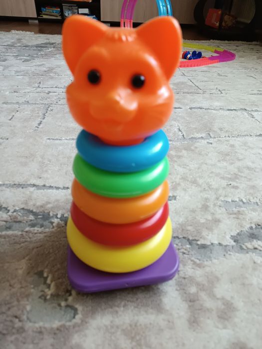 Продам піраміду дитячу