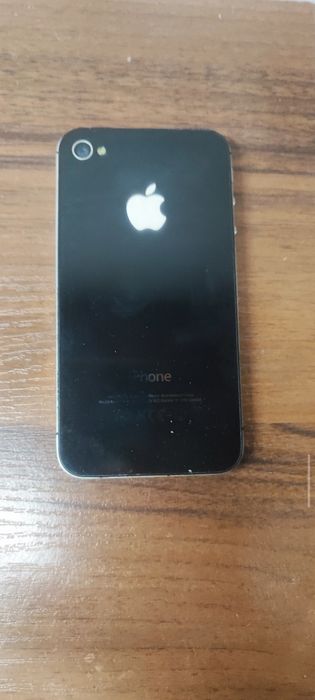Iphon 4s на запчастини є торг