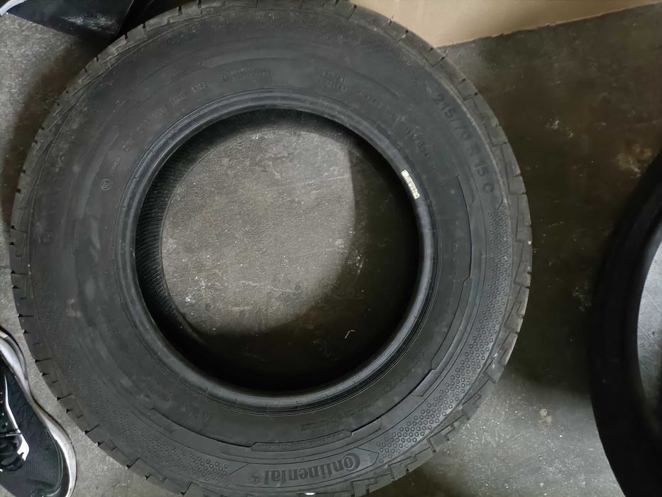 Pneus 215/70/15 C ..