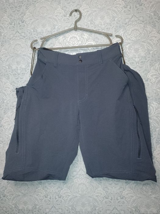 Berghaus мужские брюки
Размер: 10 / LEG 31’’ (79 см)
Состояние: идеаль