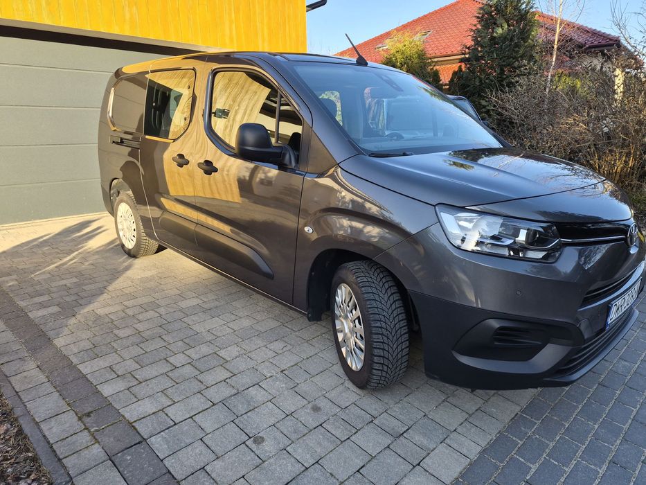 Toyota PRO ACE CITY  Pierwszy właściciel, serwisowany w ASO, stan bardzo dobry.