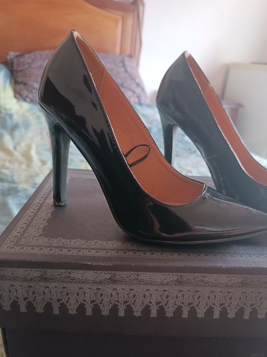 Sapato verniz preto Code