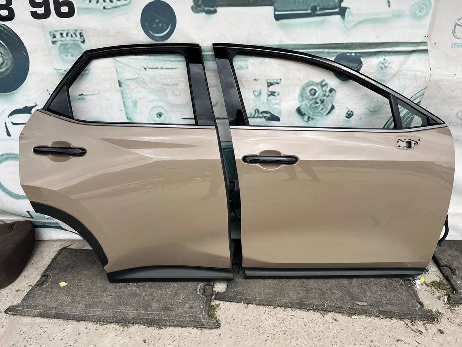 Lexus NX 2 покоління Двері права сторона 22-26 року