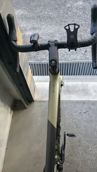 Bicicleta GIANT DEFY ADVANCE 2