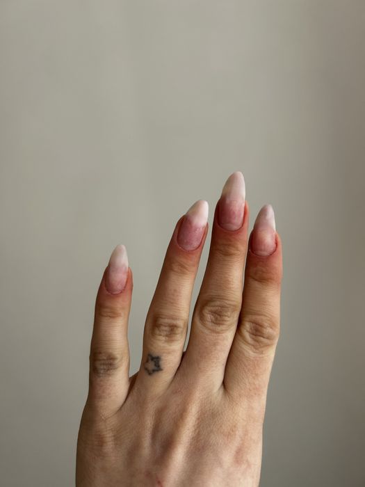 Шукаю моделей на манікюр