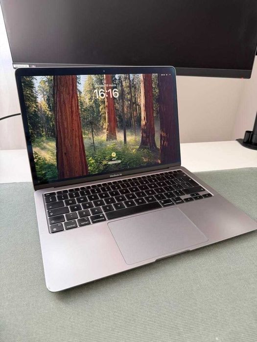 MacBook Air M1, 2020