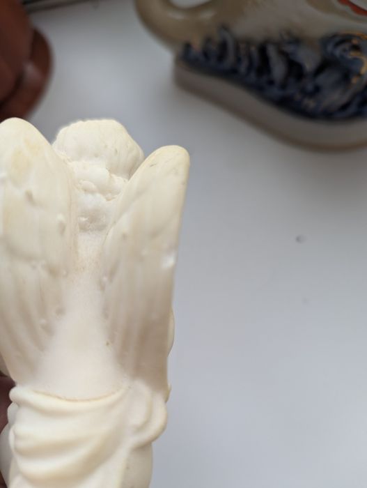 Фарфоровая статуэтка ( цена за всё )