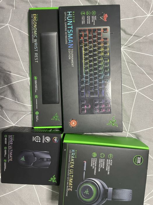 Razer Huntsman Tournament Edition + Kraken Ultimate + Viper Ultimate