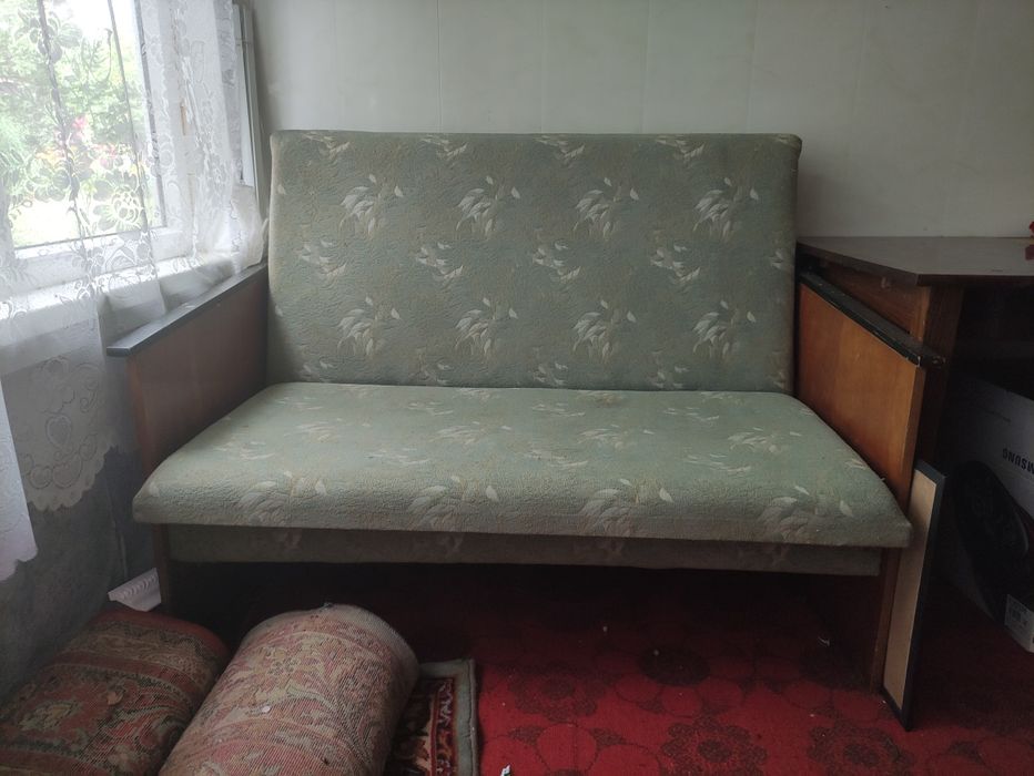 Продам диван, розкладний, малогабаритний