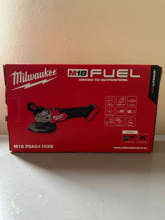 Нова  Milwaukee М18