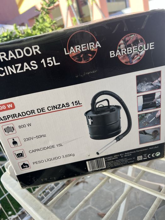 Aspirador de cinza 800 W- novo