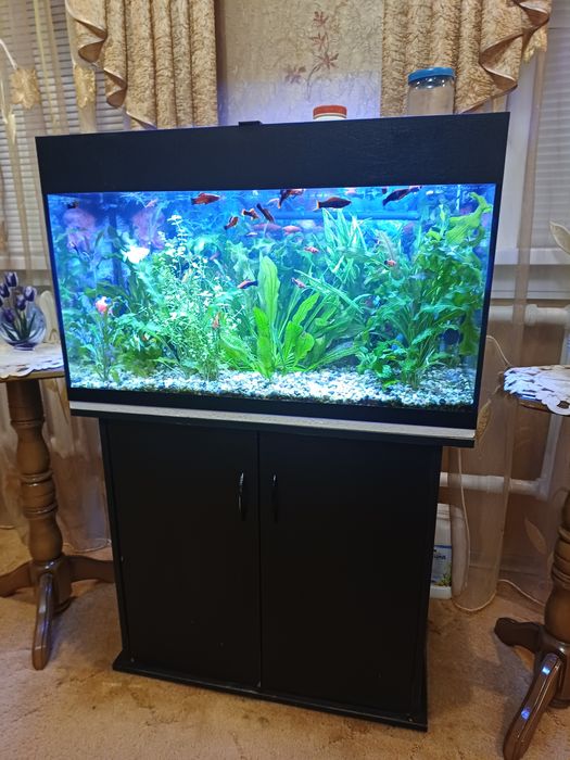 Продам акваріум 140 л