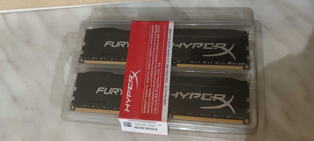 Продам DDR3 Kingston HyperX Fyry 1866mhz 16GB память
