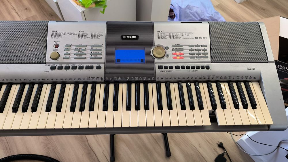 Teclado Yamaha psr-295