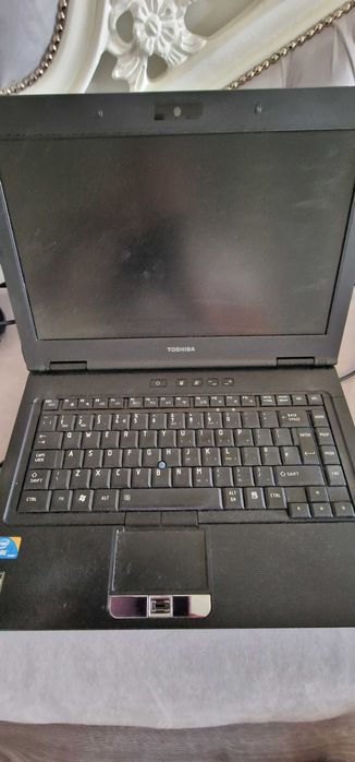 Laptop Toshiba Tecra M11-17U i3-370M 4GB WIN7