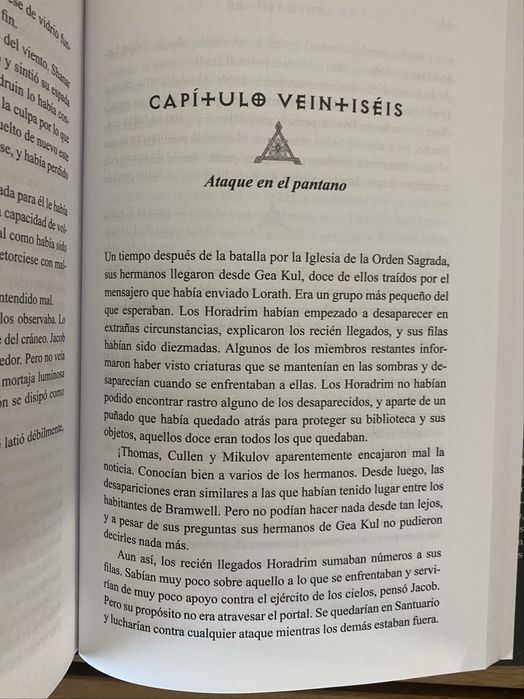 Vendo Livro da série Diablo III em Espanhol : Tormenta de Luz
