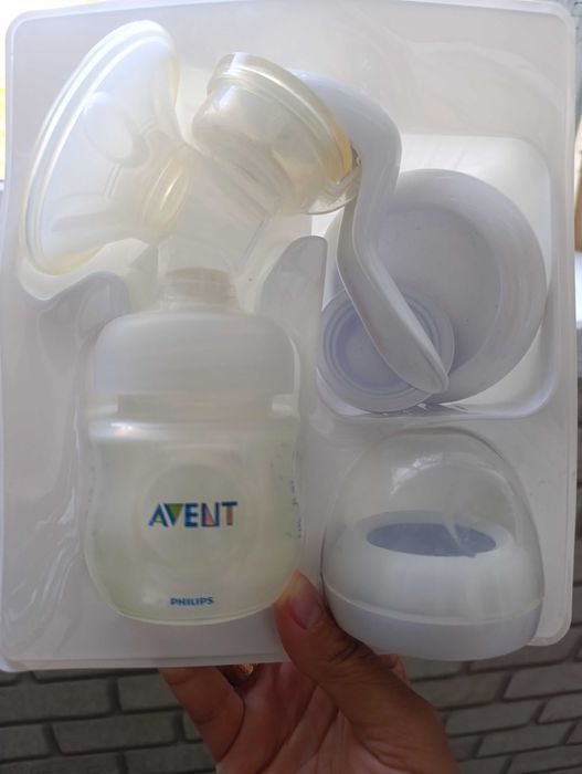 Механічний молоковідсмоктувач AVENT