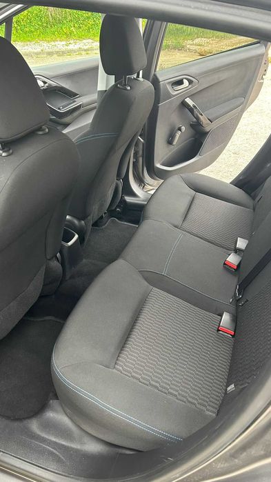 Peugeot 208 Style 1.2 PureTech 82 cv | 2018 | 74.000 km