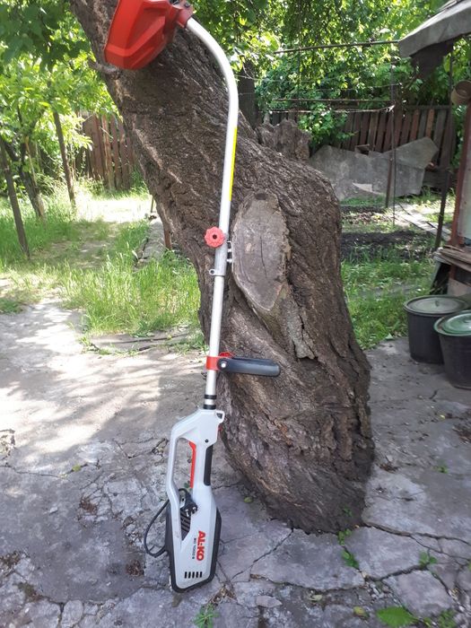 Продаю электрокосу