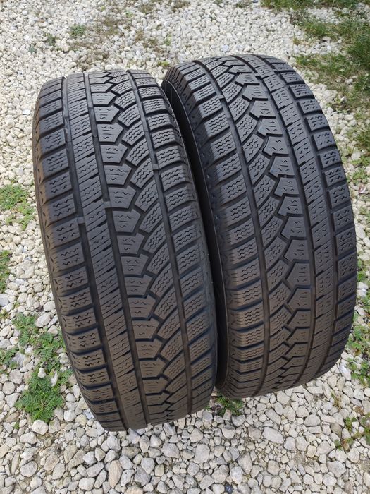 215/65r16  hifly Win-Turi OPONY ZIMOWE  para / stan idealny++