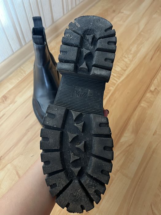 Челсі Zara розмір 38