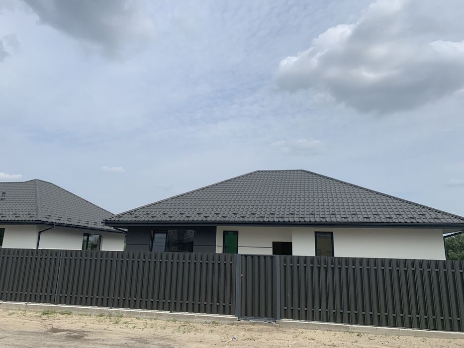 Продам клубний дім 130 кв 3 кім вихід на воду Гнідин Гнедин