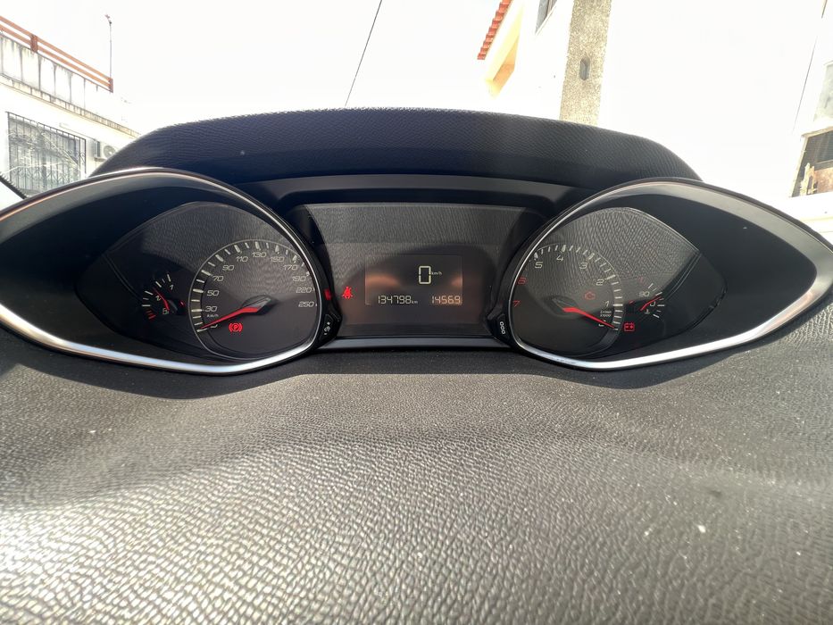Peugeot 308 SW 1.2 PureTech 130 S&S Allure 2015
