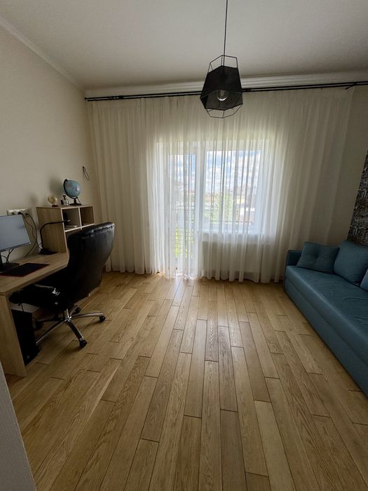 Продаж танхауса у с. Ходосівка, з ремонтом, меблями та технікою