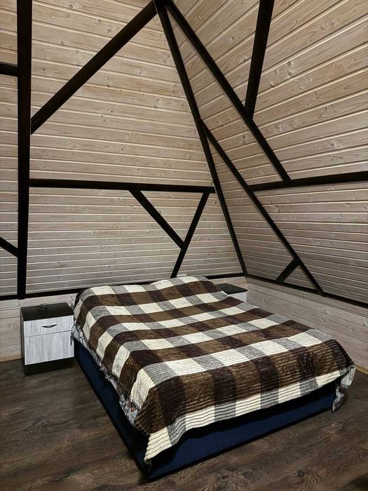 Будиночок біля лісу з САУНОЮ • тераса • зона барбекю (подобово)