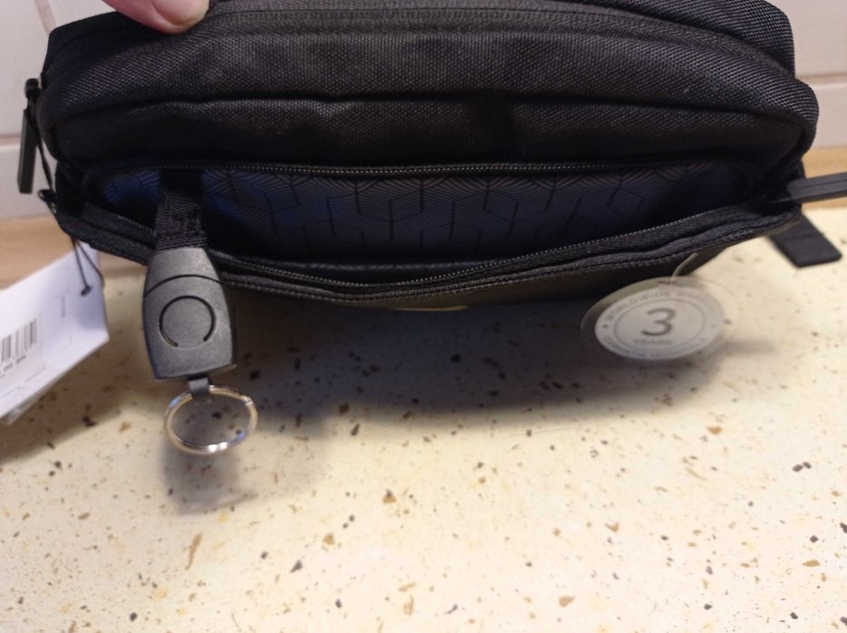 Delsey nowa saszetka biodrowa na pas