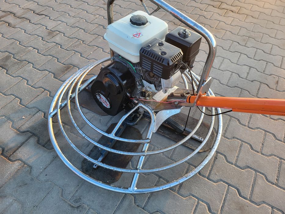 Zacieraczka do betonu Belle 90cm Paclite silnik Honda