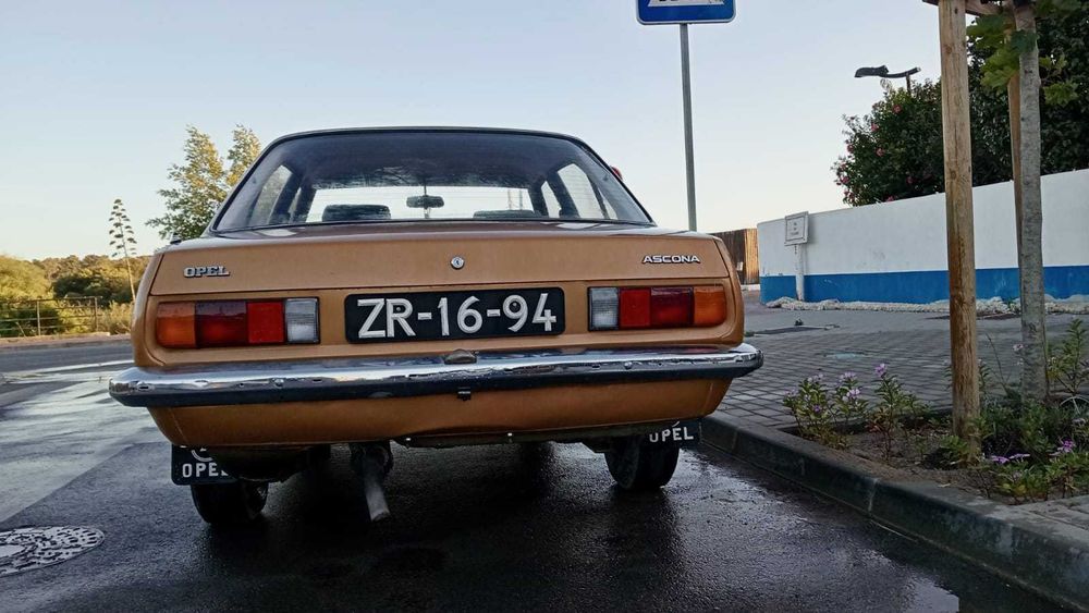 Opel Ascona de 76