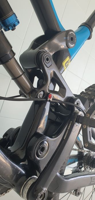 Bicicleta downhill
