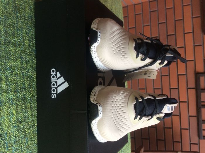 Buty Adidas Alphabounce 1m rozmiar 44