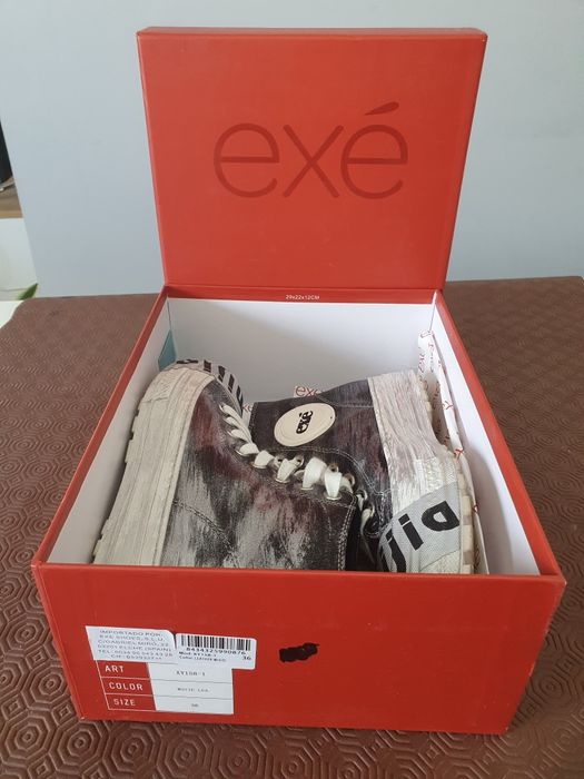 Sapatilhas EXÉ n°36 ( usadas uma vez )