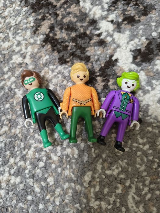 Фігурки колекції Kinder Suprise Playmobil DC