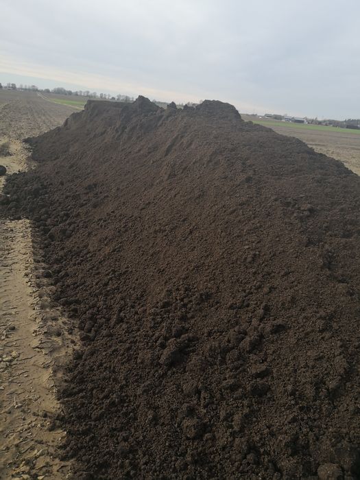 Nawóz organiczny- obornik/pomiot kurzy/gnojowica