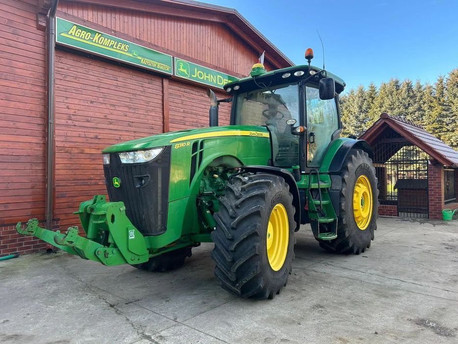 John Deere 8310R