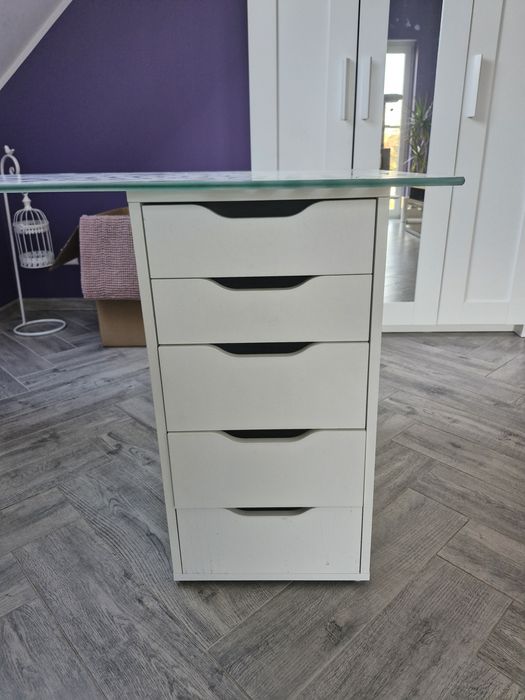 Biurko kosmetyczne/lekarskie