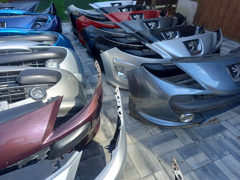 Бампер на Peugeot 307,  Пежо 308 , 207. Відмінний стан