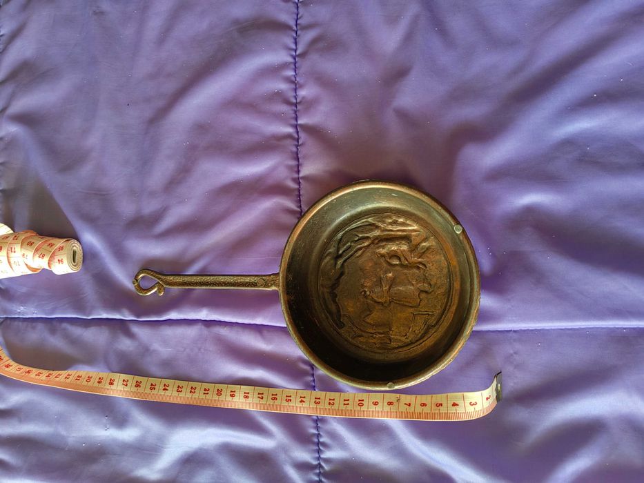 Peça decorativa em metal
