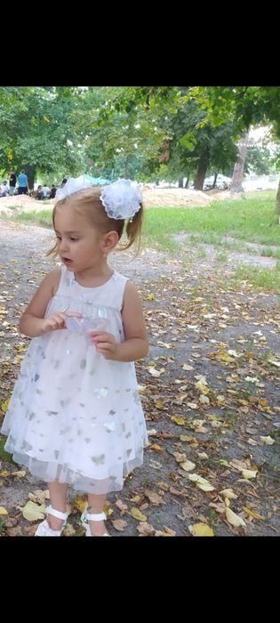 Нарядне плаття для дівчинка