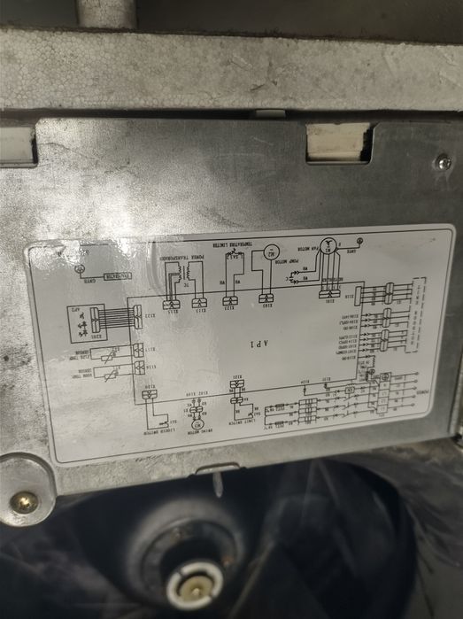 Продам бу касетні кондиціонери GREE KFR120W/tB B