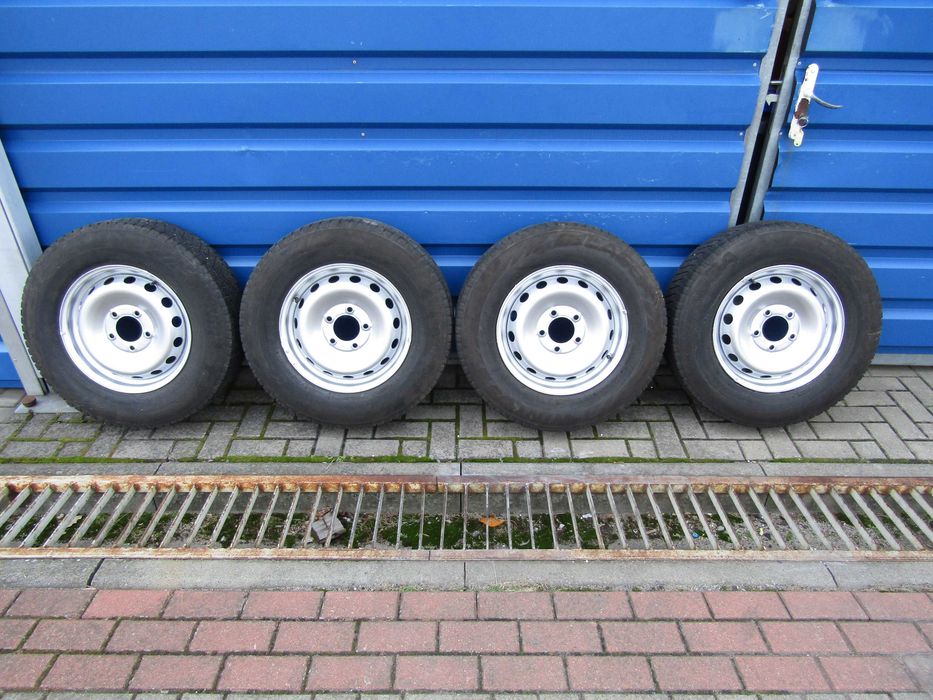 4 koła 16" Felgi Opony zimowe Renault Master 10 - 24 / Movano 10 - 21