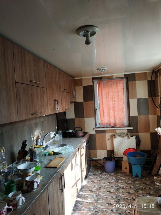 Продам будинок  неподалік від річки  с.Дінець.
