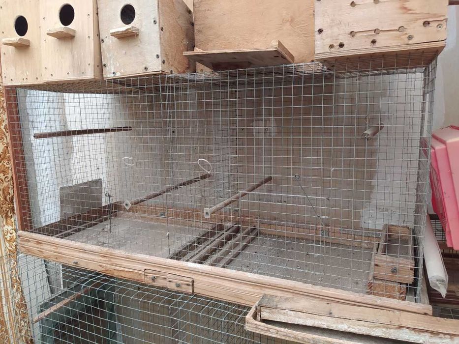 Дешево Клетки и домики для разведения попугаев, птицы