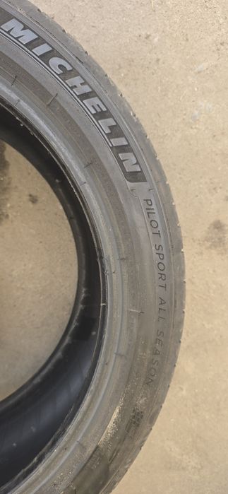 Продам Michelin  255/45/19  6000/за 4штуки