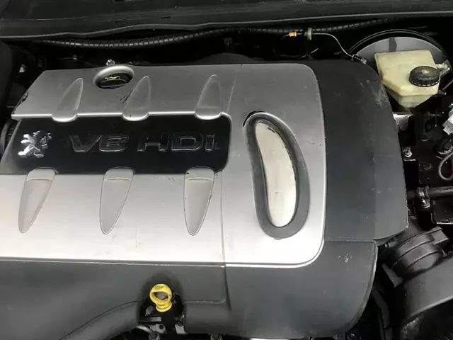 Peugeot 607 (2.7 HDI AT)
